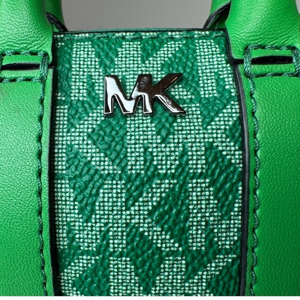 Michael Kors Vibrant Green Mini-Duffle Keychain - Picture 6 of 14